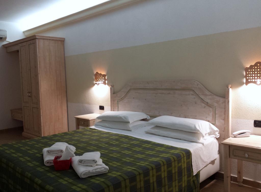 Hotel Pausania 3*