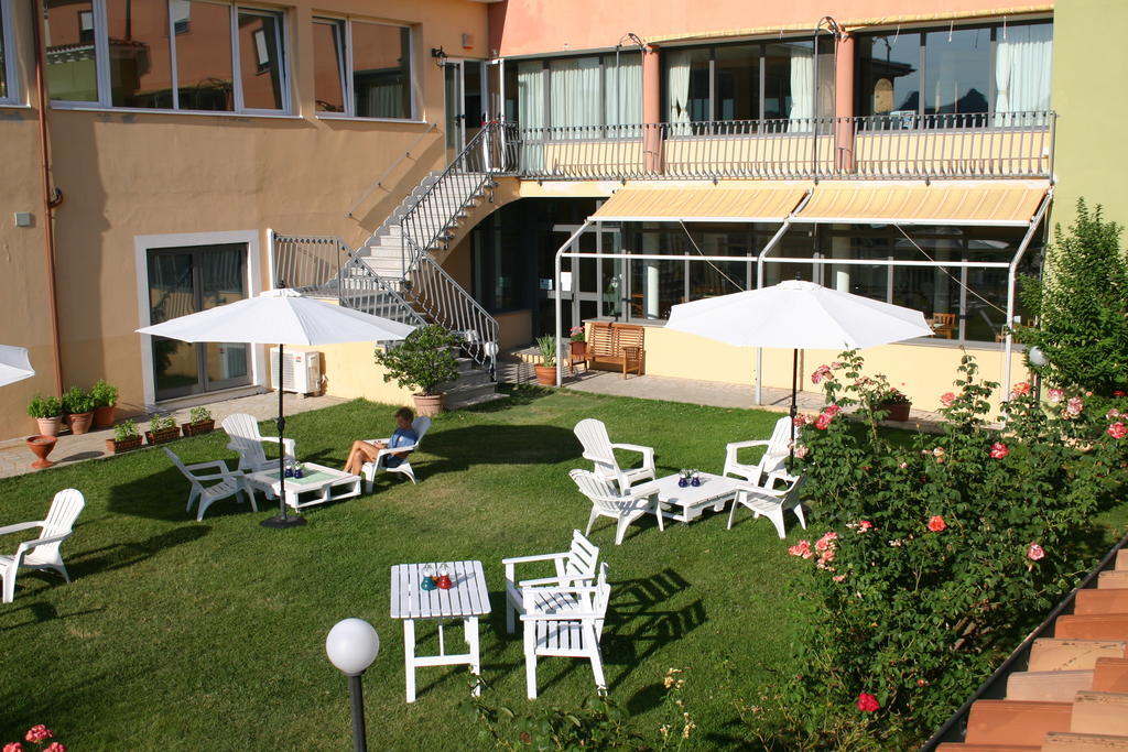 Pausania Hotel 3*